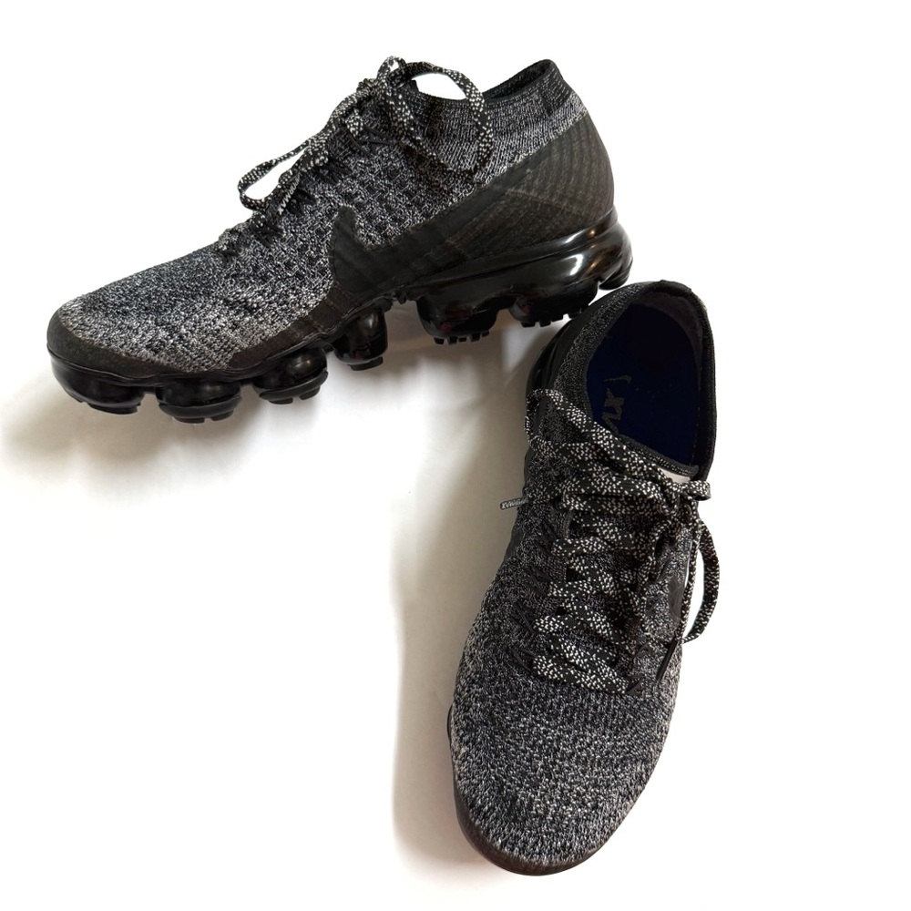 NIKE BLACK WHITE KNIT AIR VAPORMAX FLYKNIT SNEAKERS LACE UP SHOES
